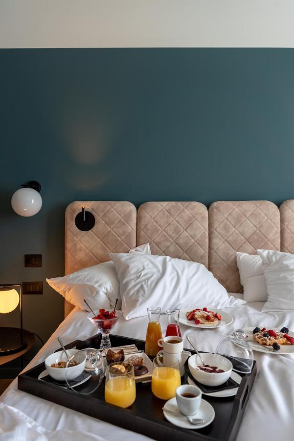 Hotel Tocq Milano Ngoại thất bức ảnh