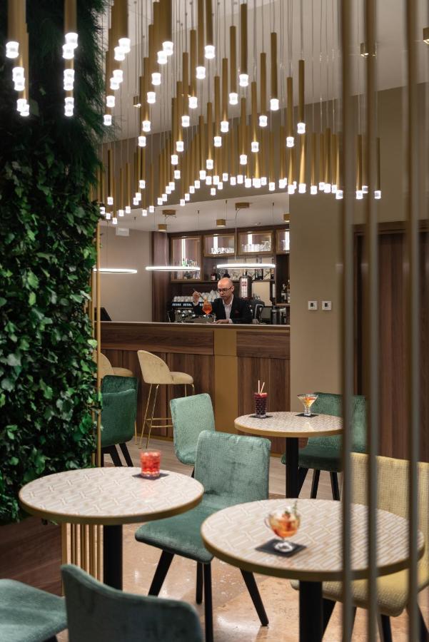 Hotel Tocq Milano Ngoại thất bức ảnh