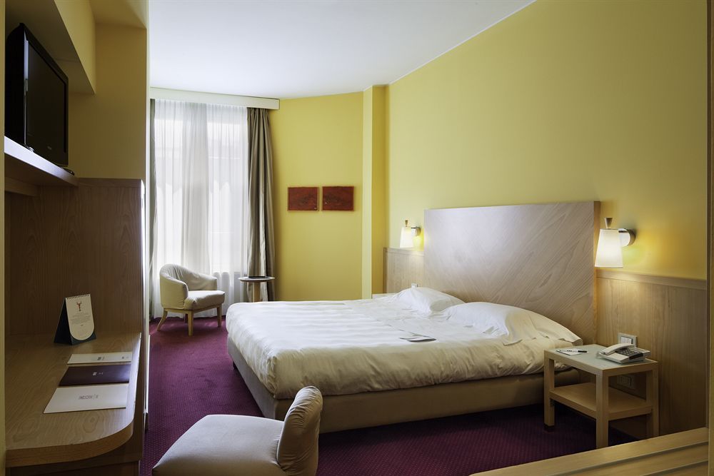 Hotel Tocq Milano Ngoại thất bức ảnh